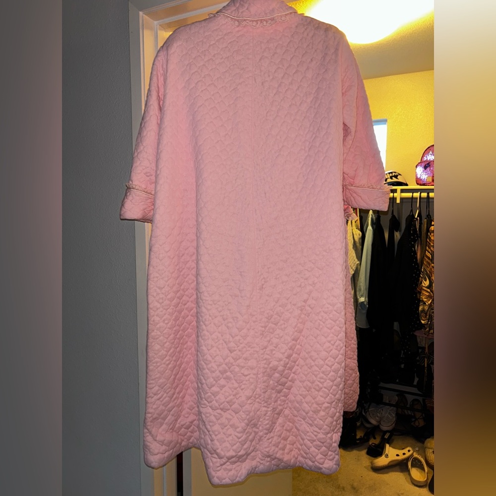 1970 Vintage House Robe - Picture 6 of 7